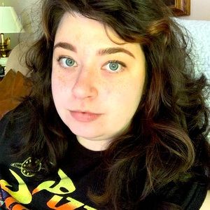 Meet your Posher, Marissa